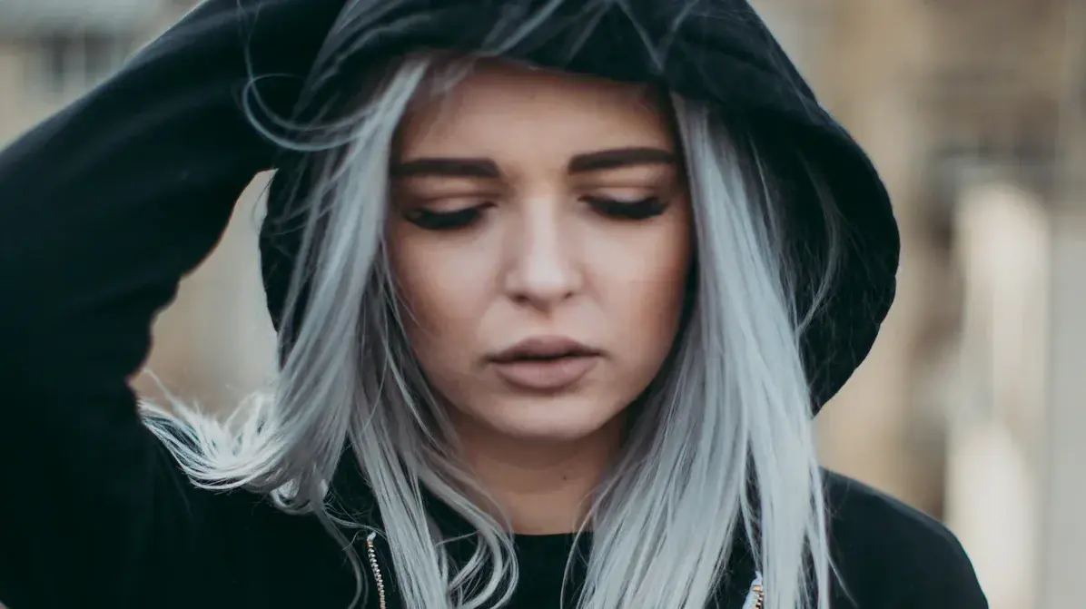 Reviewing the Best Custom Hoodie Manufacturers in 2025